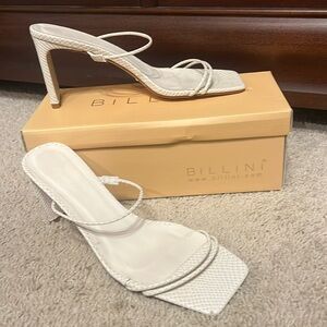 Billini ladies heels. EUC. Size 8. Color- Ivory Scale